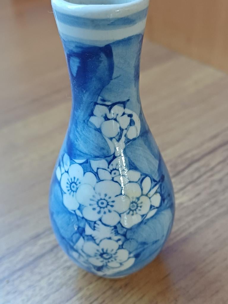 Delfts Blauw Mini Vaasje met Bloemenpatroon, Antiek en Kunst, Ophalen of Verzenden