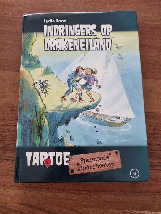 Indringers op drakeneiland, Ophalen of Verzenden, Zo goed als nieuw