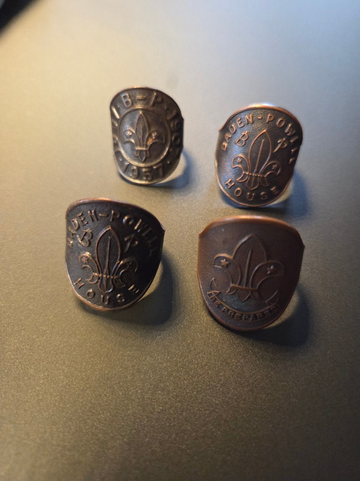 Scouting collectie vier dasringen UK Boy Scouts, Ophalen of Verzenden, Gebruikt, Embleem, Speld of Insigne
