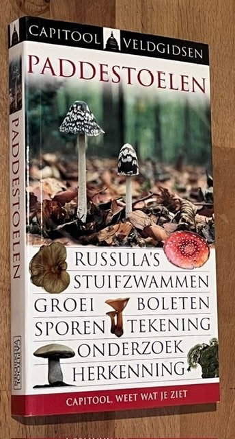 Capitool Veldgidsen. PADDESTOELEN. Van Reemst 2006 2e druk, Bloemen, Planten en Bomen, Shelly Evans, Ophalen of Verzenden, Zo goed als nieuw