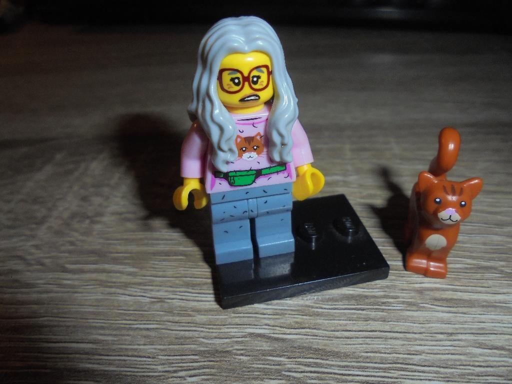 Lego Minifig serie movie 1Mrs. Scratchen-Post, Ophalen of Verzenden, Zo goed als nieuw, Lego