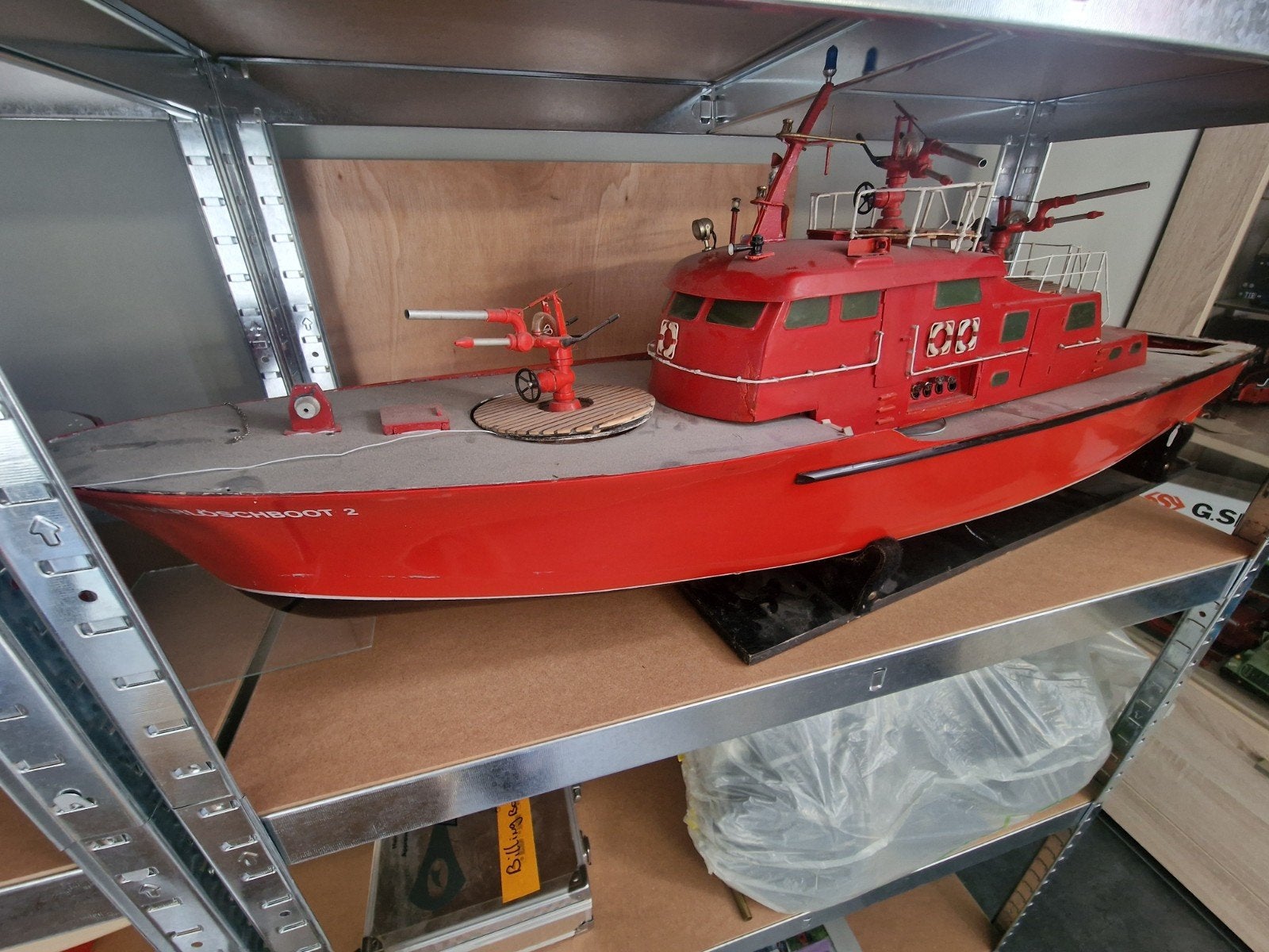 robbe Düsseldorf  rc boot  opknappers !!  eventueel ruil, Hobby en Vrije tijd, Ophalen