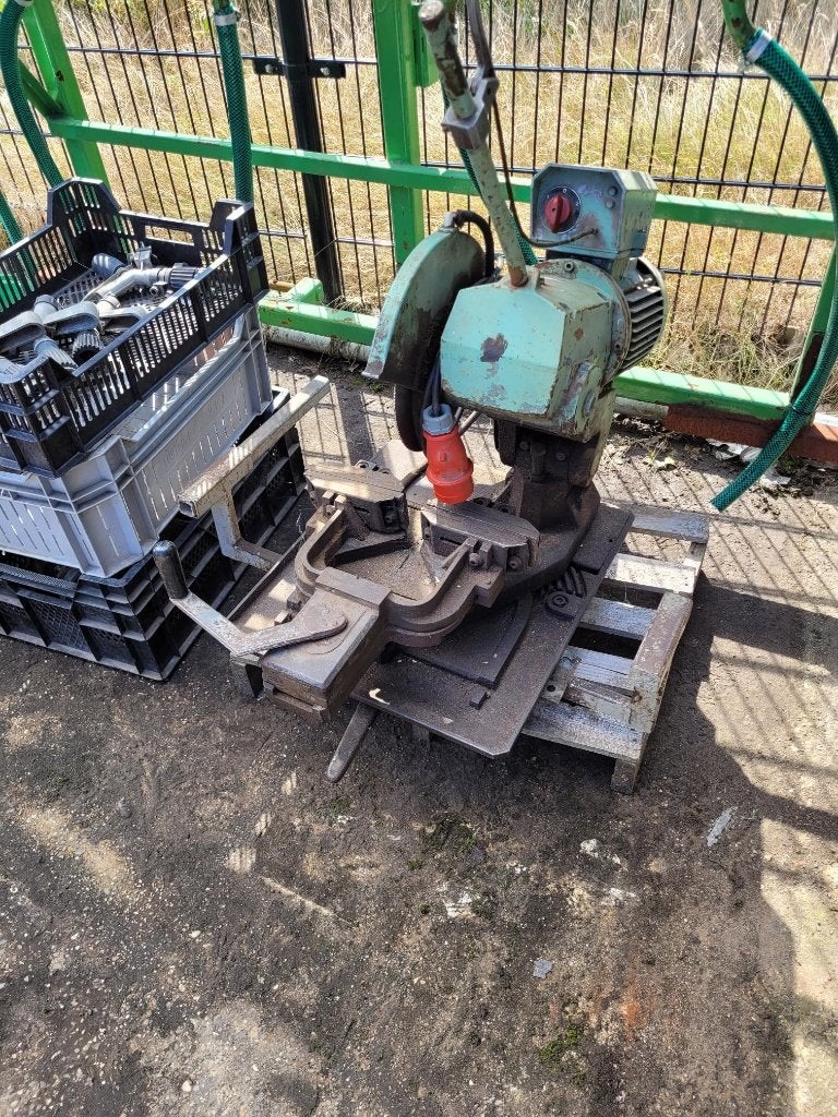 Bewo afkortzaag, Ophalen, Gebruikt, Bewo, Afkortzaag