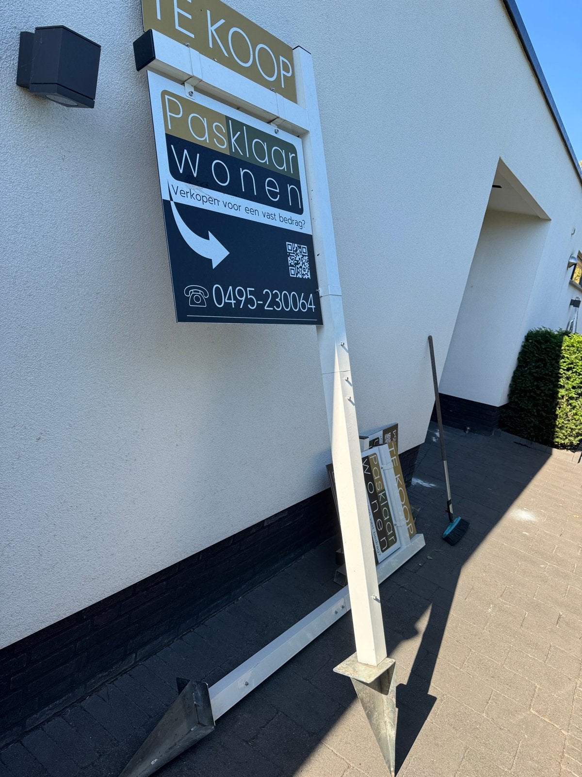 Standaard voor makelaarsbord - Te Koop/Verkocht bord, Ophalen, Zo goed als nieuw, Reclamebord
