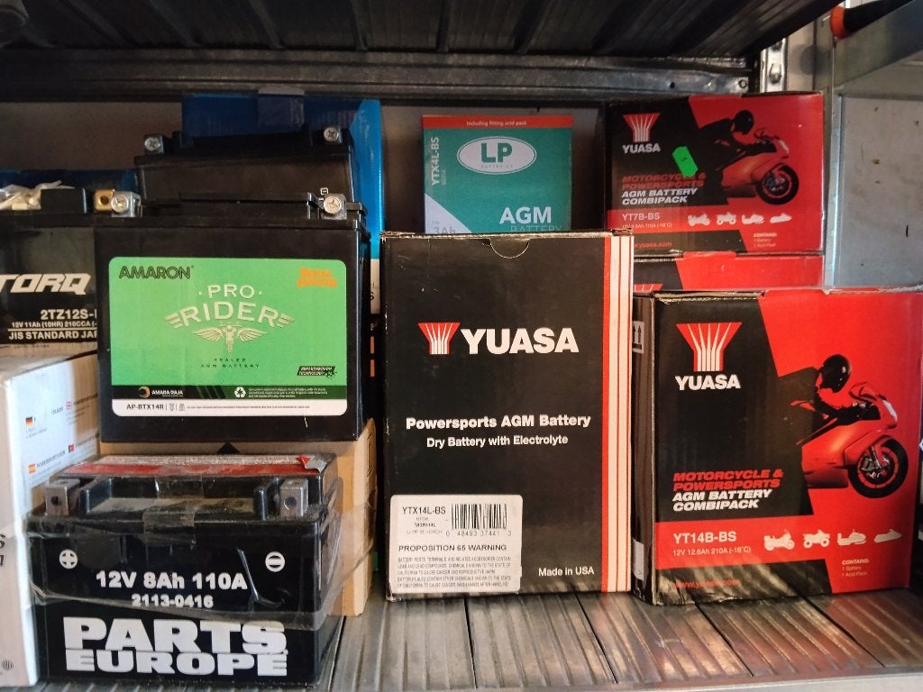 Nieuwe Motor accu's, Ophalen, Nieuw