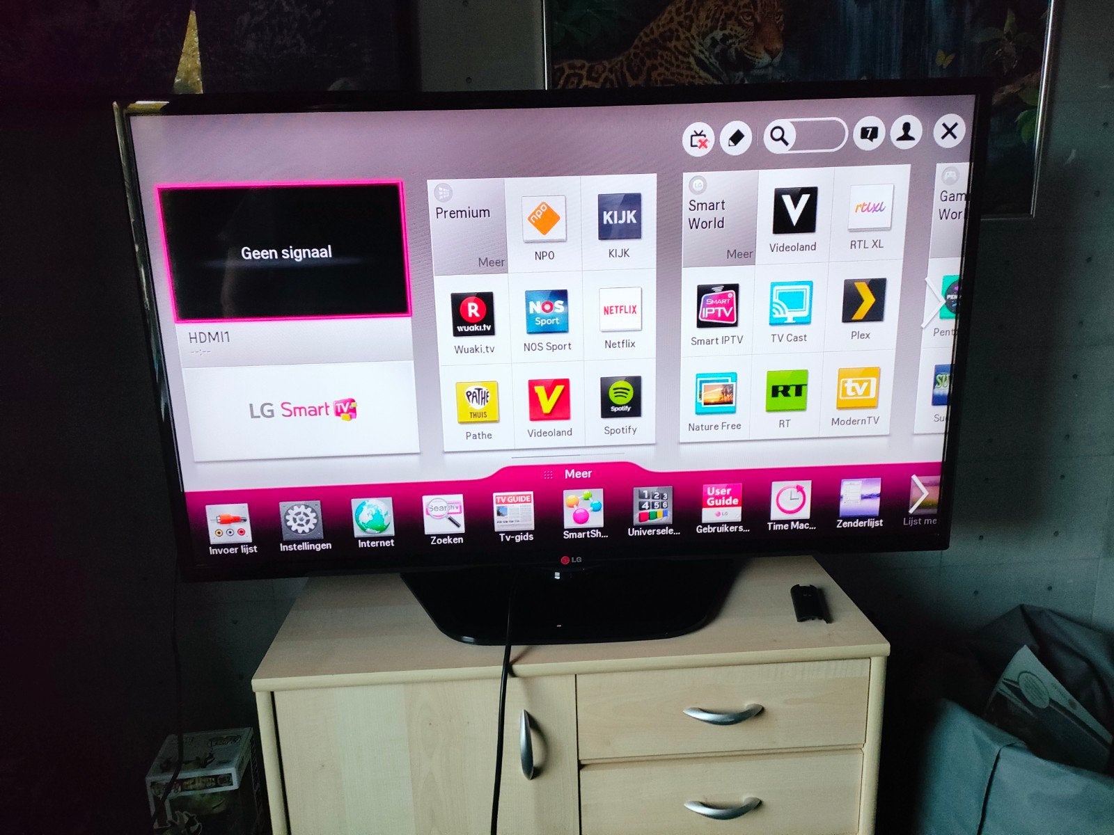 LG SMART TV 42 inch full HD, Ophalen, Gebruikt, 50 Hz, 100 cm of meer
