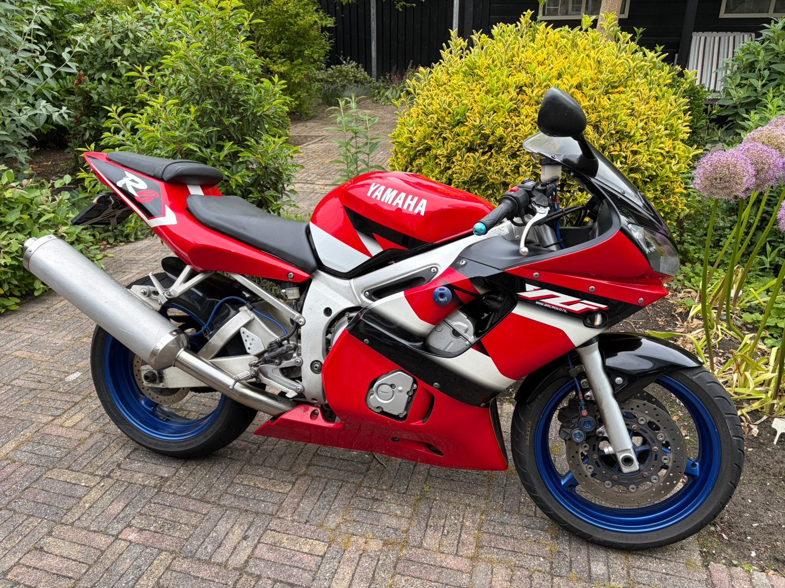 Yamaha YZF R6 2001 61319km €1750
