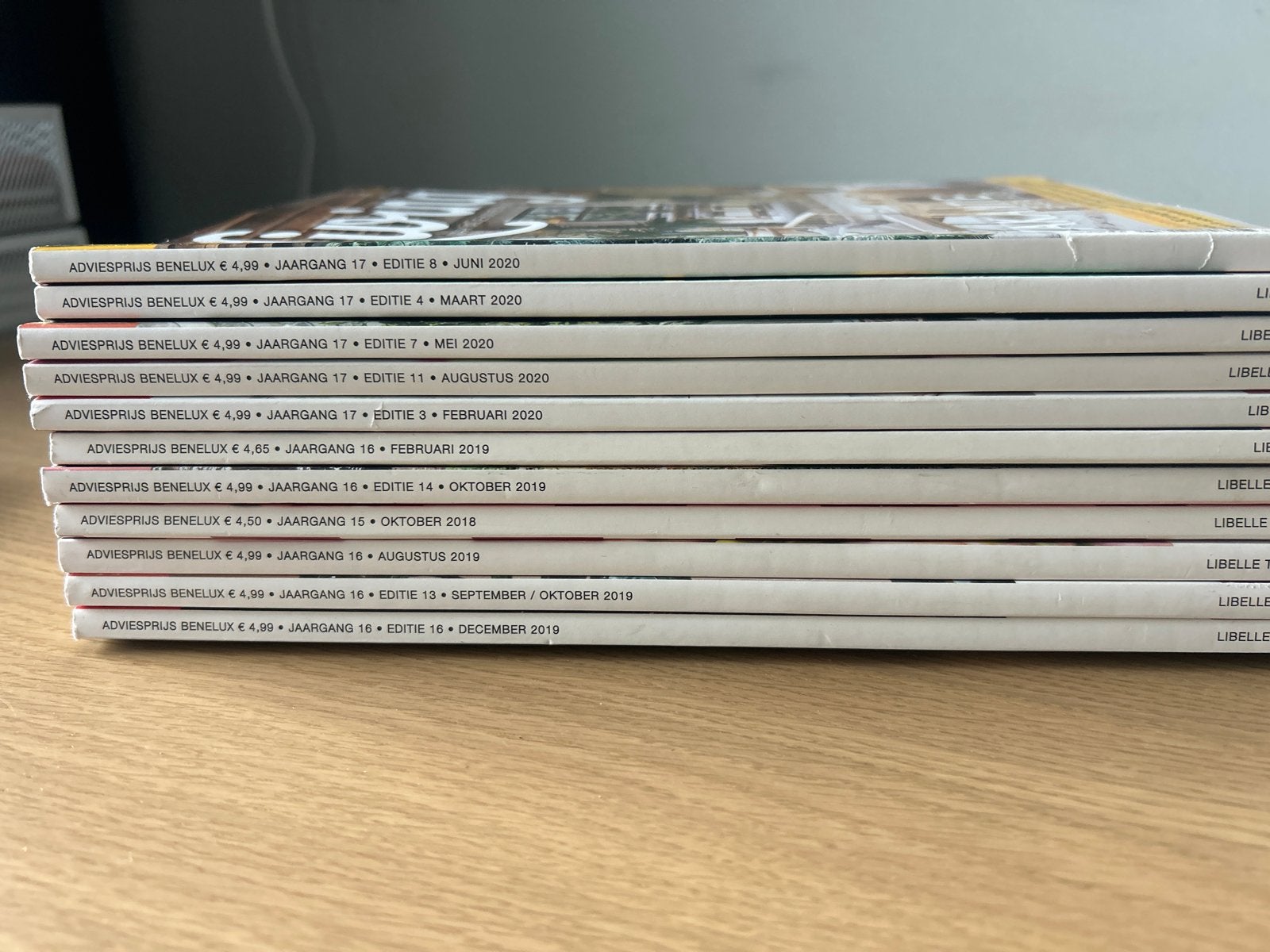 Libelle Living magazines - diverse jaargangen, Boeken, Ophalen, Zo goed als nieuw, Damesbladen