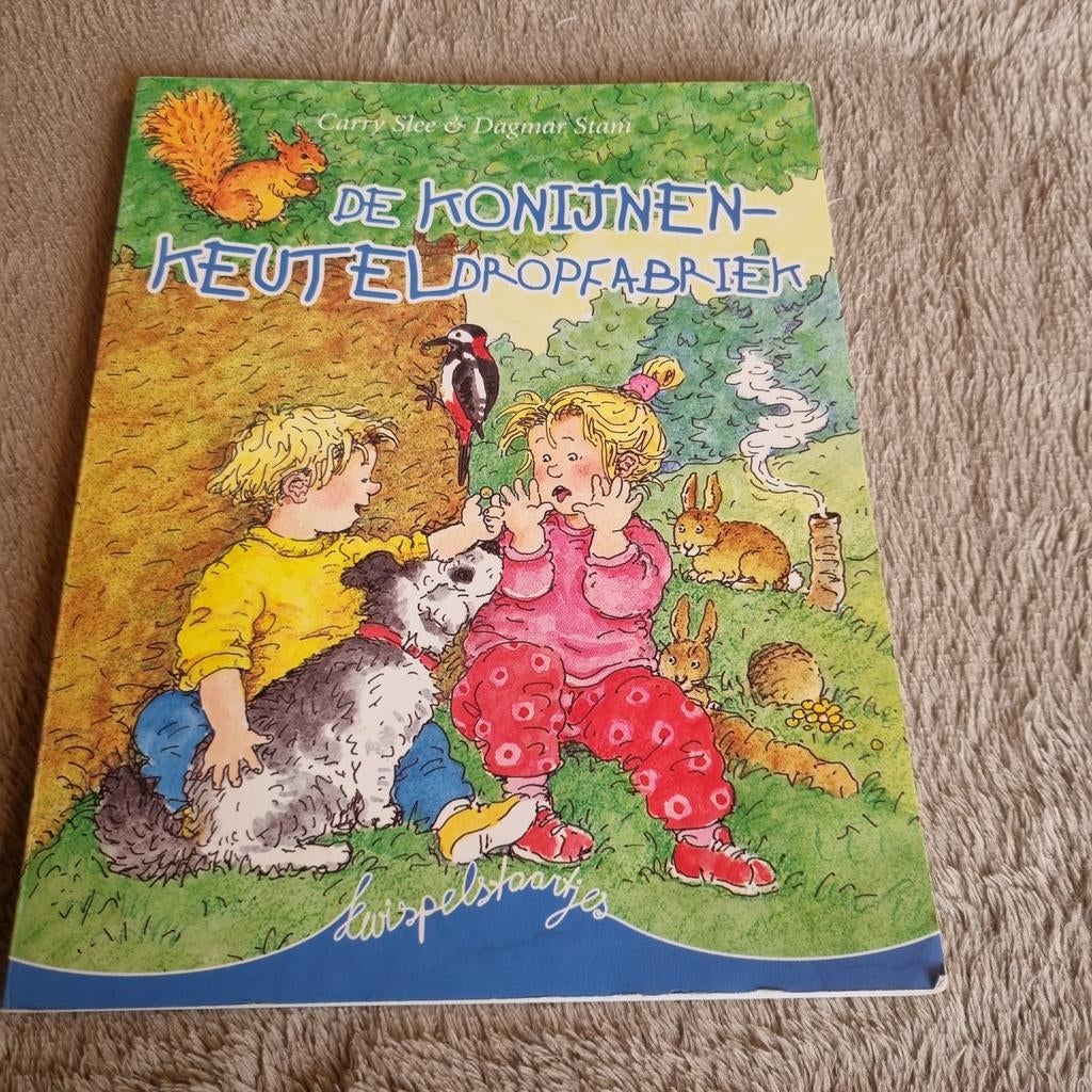 De Konijnenkeuteldropfabriek - Sprookjesboek, Boeken, Ophalen of Verzenden, Zo goed als nieuw