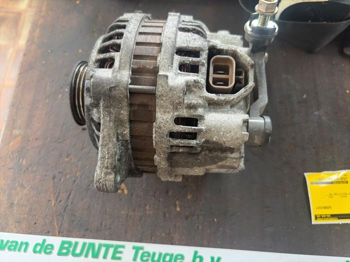 Dynamo van een Mazda 323F, Auto-onderdelen, Gebruikt, -, -, Mazda