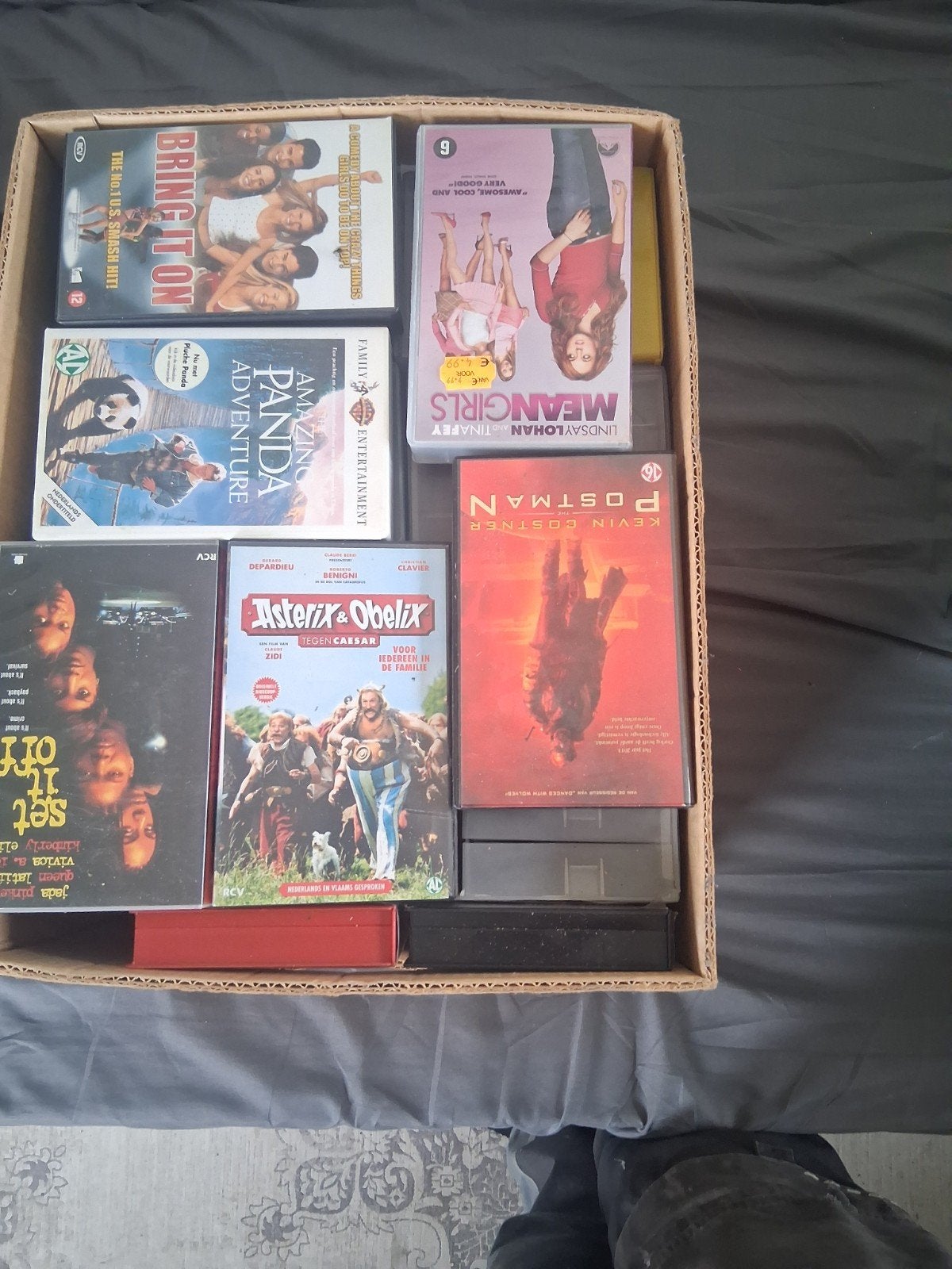 Diverse VHS-banden: Bring It On,Mean Girls, Postman, Asterix, Gebruikt, Nederlands, Ophalen of Verzenden, Vanaf 12 jaar