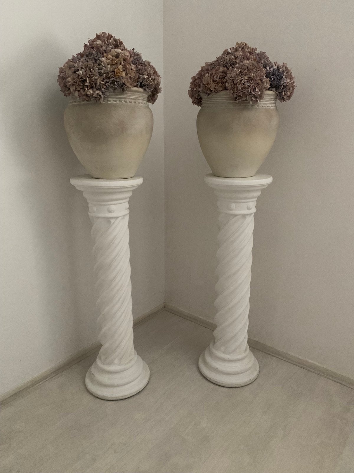 Set van 2 decoratieve zuilen met potten, Ophalen, Gebruikt