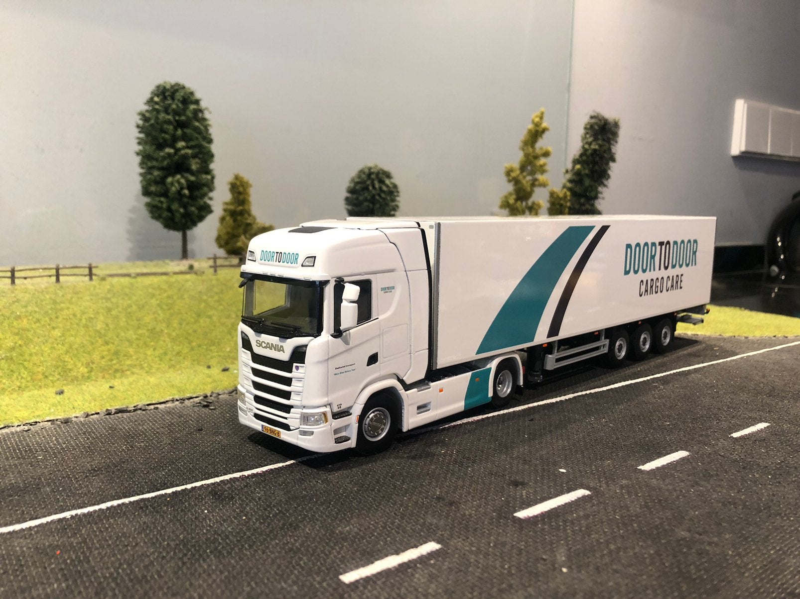 Scania next met oplegger van Door to Door, Ophalen of Verzenden, Zo goed als nieuw, Bus of Vrachtwagen, Wsi