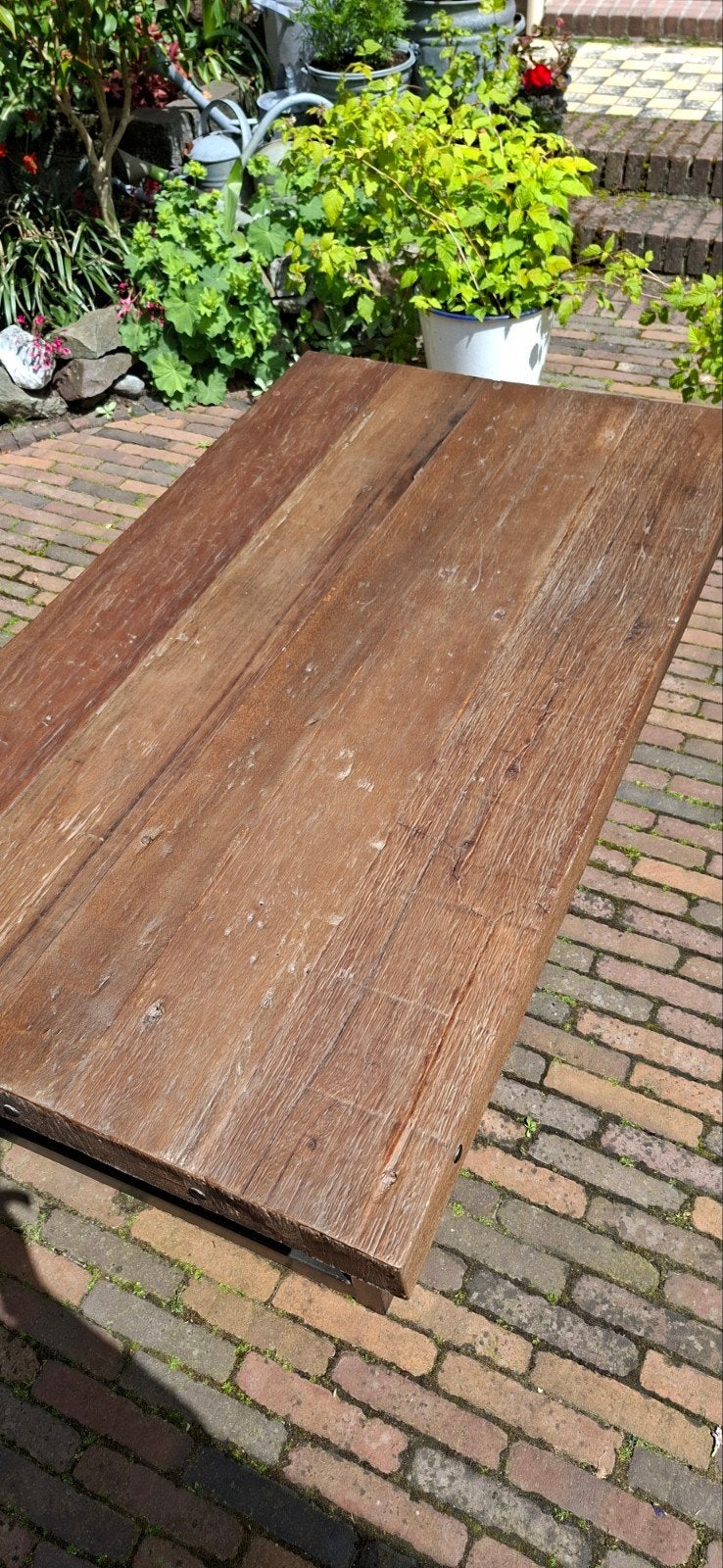 Robuuste Landelijke Salontafel met Zwarte Poten, Ophalen, Rechthoekig, 100 tot 150 cm, 50 tot 100 cm