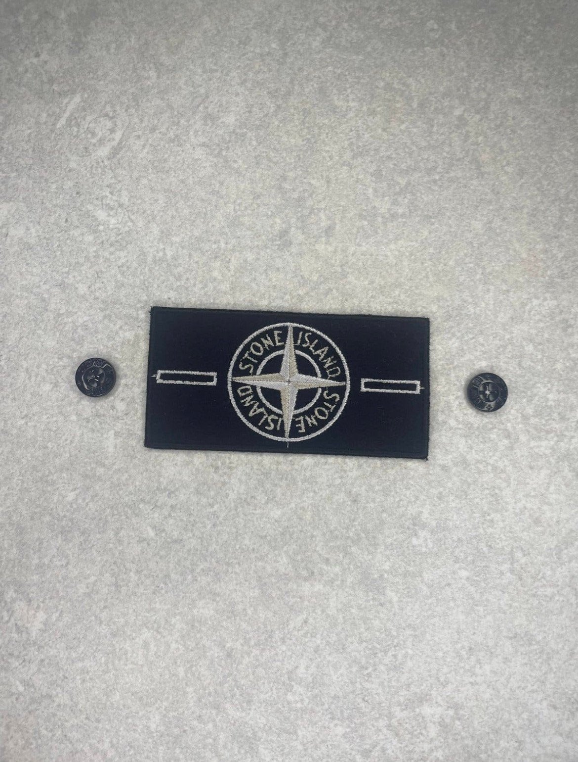 Stone Island Ghost Piece Badge (Volwassen Maat) + 2 Knopen, Ophalen of Verzenden, Nieuw, Overige typen