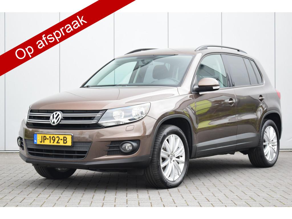 Volkswagen Tiguan 1.4 TSI Comfort&Design Navi Stoelverwarmin, Voorwielaandrijving, Euro 5, Gebruikt, Zwart