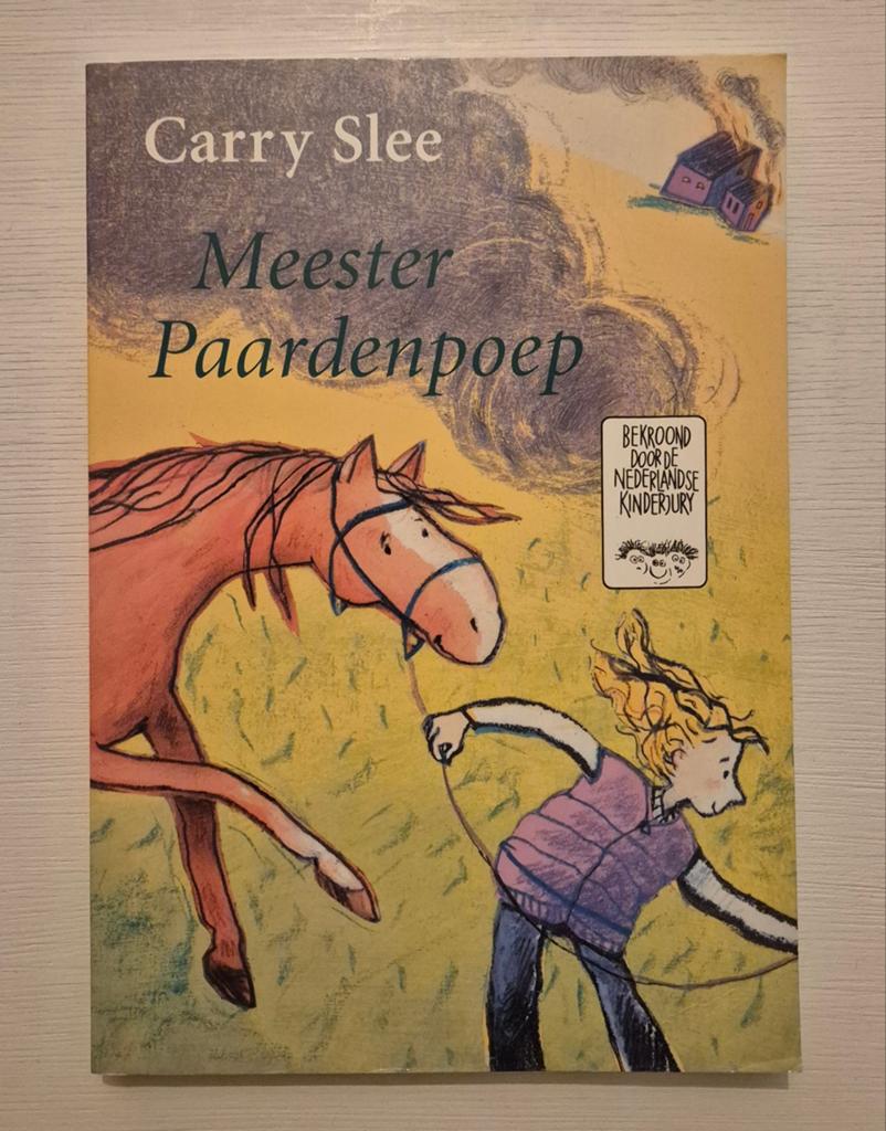 Meester Paardenpoep - Carry Slee, Ophalen of Verzenden, Zo goed als nieuw, Carry Slee