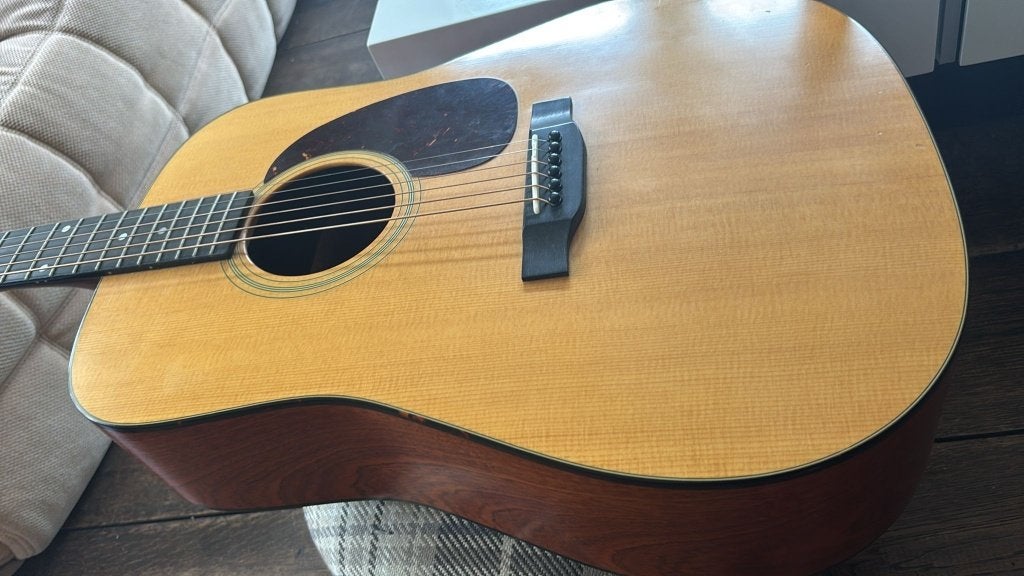 Eastman E1D-zgan– €479, Ophalen, Zo goed als nieuw, Western- of Steelstringgitaar, Met koffer