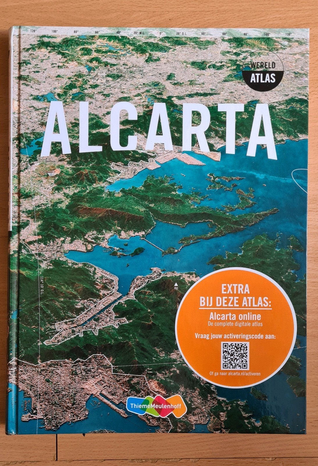 Alcarta Wereldatlas, tweede editie, Boeken, 2000 tot heden, Ophalen of Verzenden, Zo goed als nieuw, Wereld