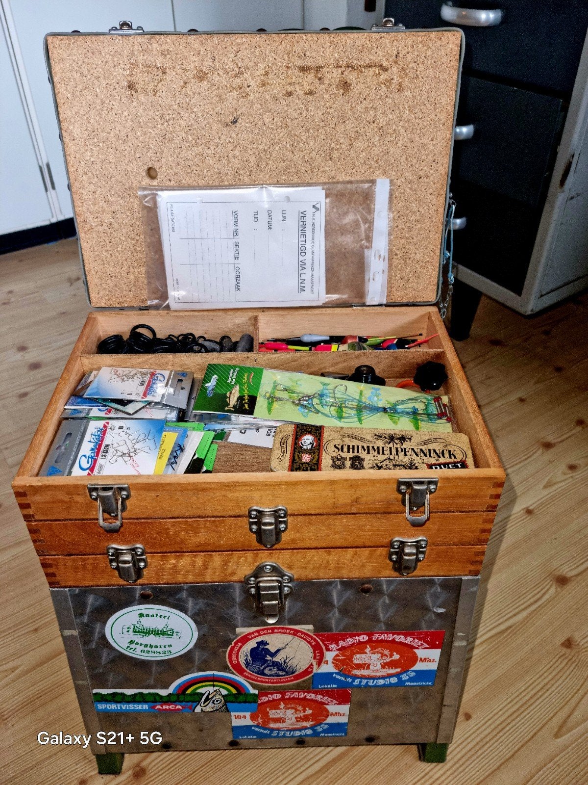 Vintage viskist met accessoires en boek, Ophalen, Gebruikt, Overige typen