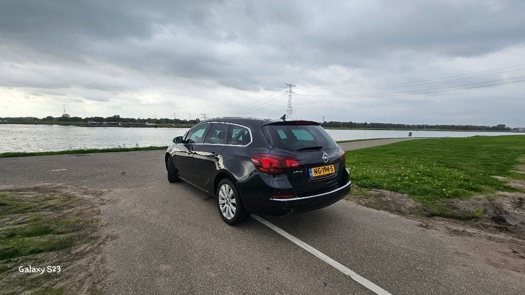 Foto 4 van Opel Astra 1.4 74KW ST 2016 Zwart