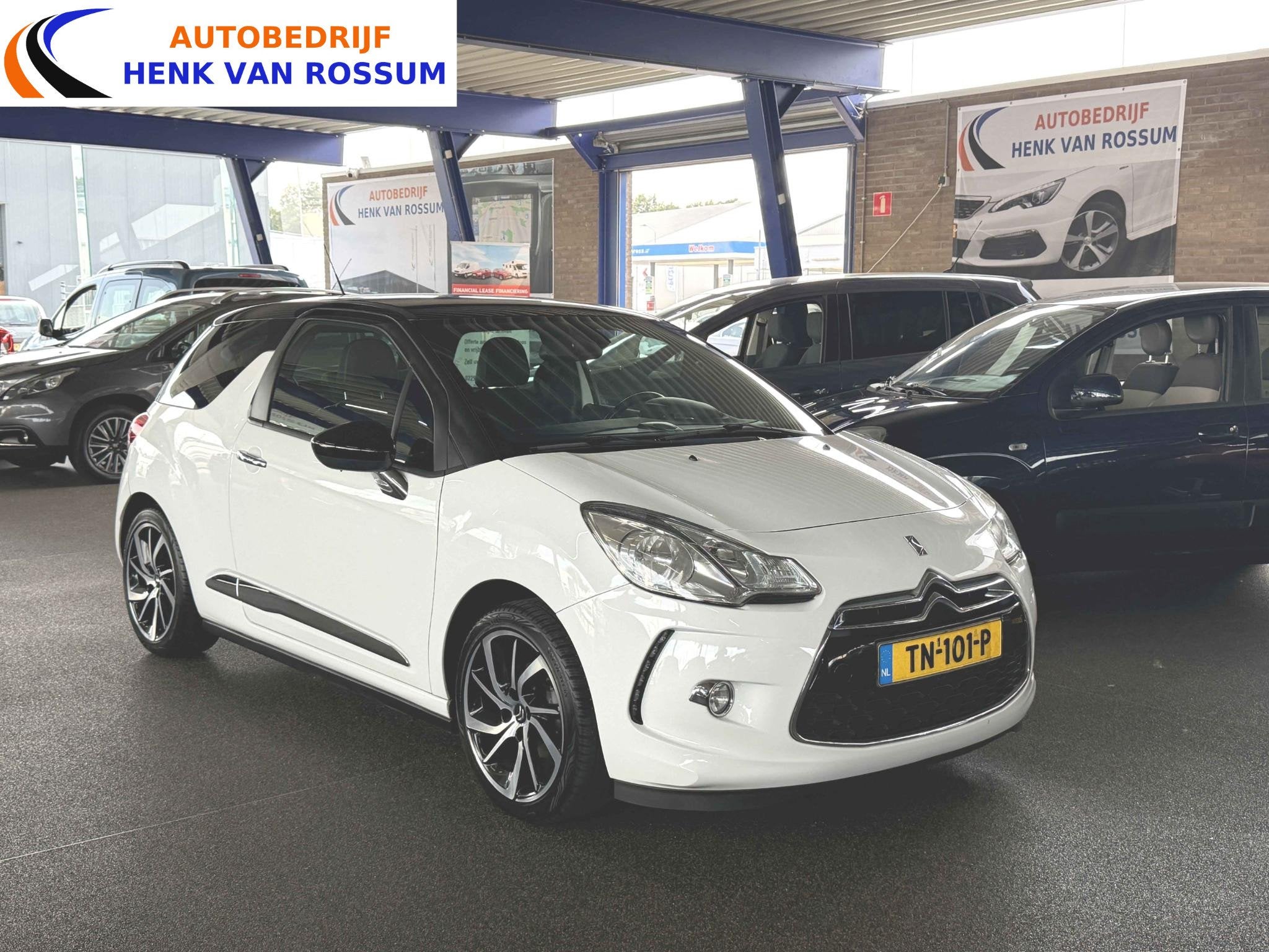 Citroen DS3 1.6 So Chic in Black Clima | PDC | Cruise., Voorwielaandrijving, Euro 5, Stof, 4 cilinders