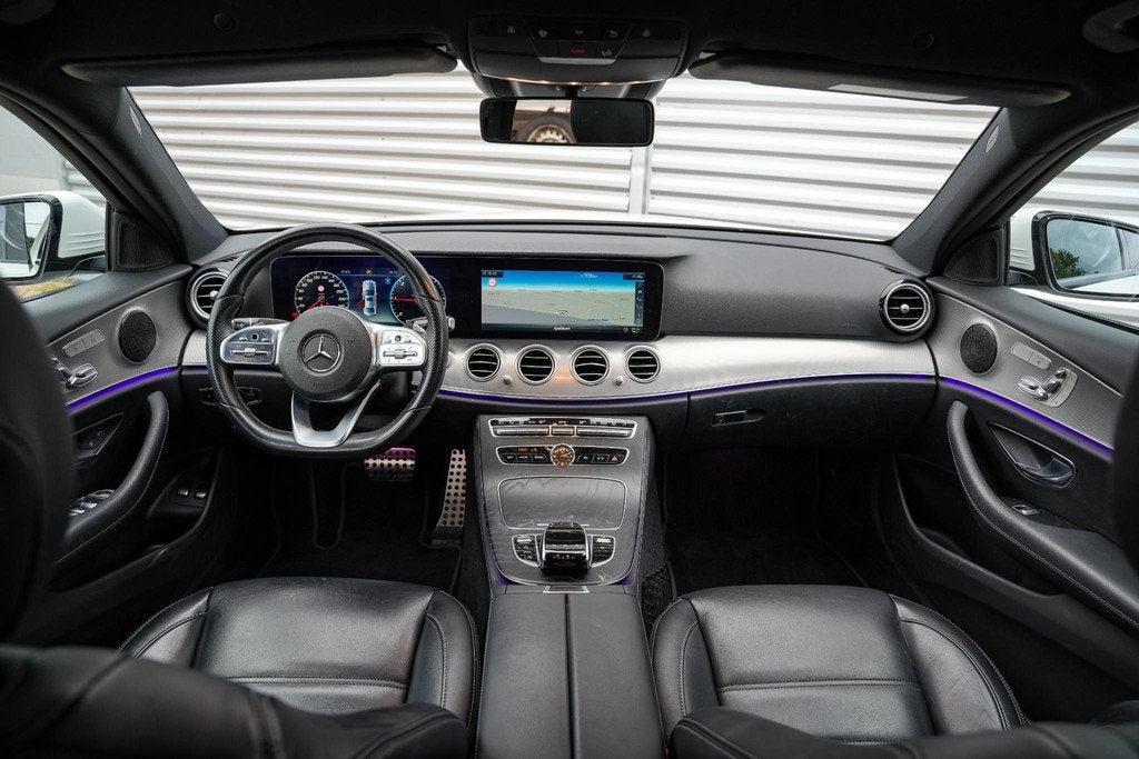 Mercedes-Benz E-klasse 300 d Sport Edition AMG WideScreen Ad, Auto's, Automaat, Achterwielaandrijving, Gebruikt, Wit