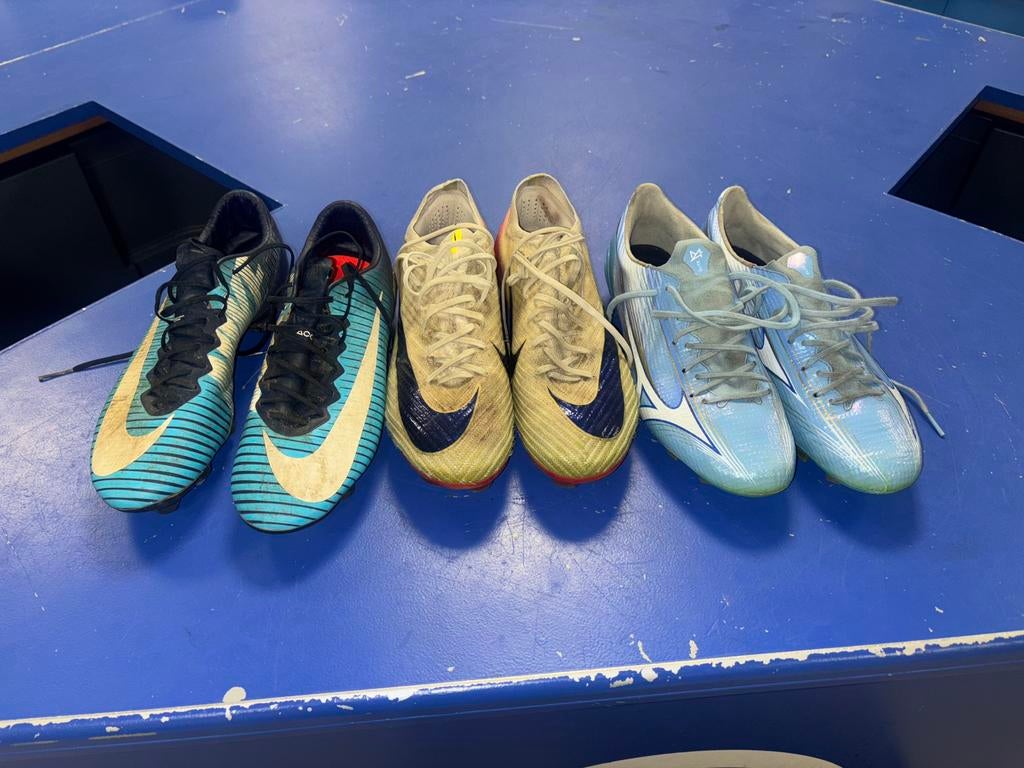 Mercurial vapor 11, mizuno alpha, mercurial 16, Ophalen of Verzenden, Zo goed als nieuw, Jongetje of Meisje, Schoentjes