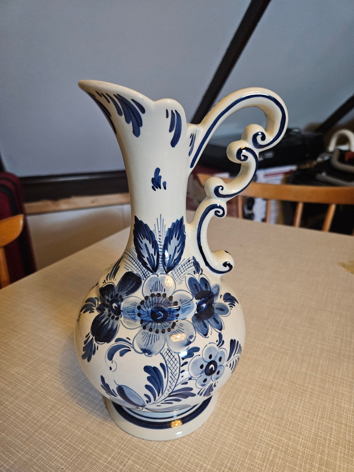 Delfts blauwe sierlijke kan / vaas, Antiek en Kunst, Ophalen of Verzenden