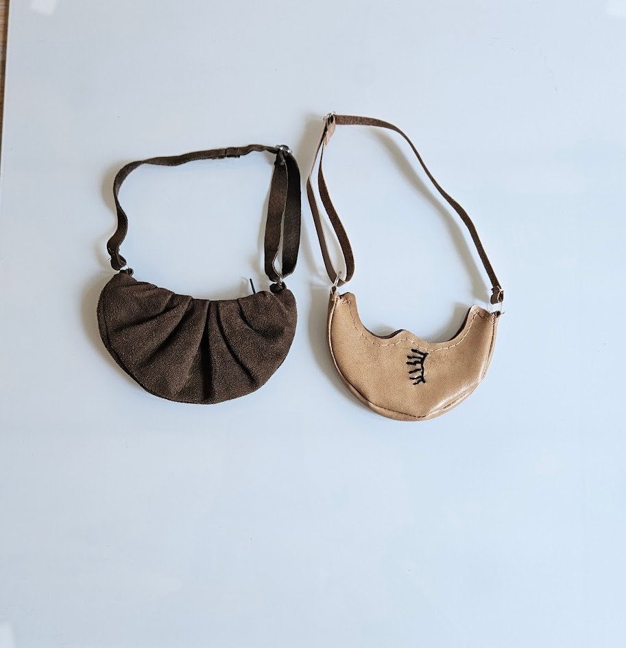 DIY Donkerbruine suéde tas/ PU Maan tasje voor Tilda, Ophalen of Verzenden, Zo goed als nieuw, Accessoires