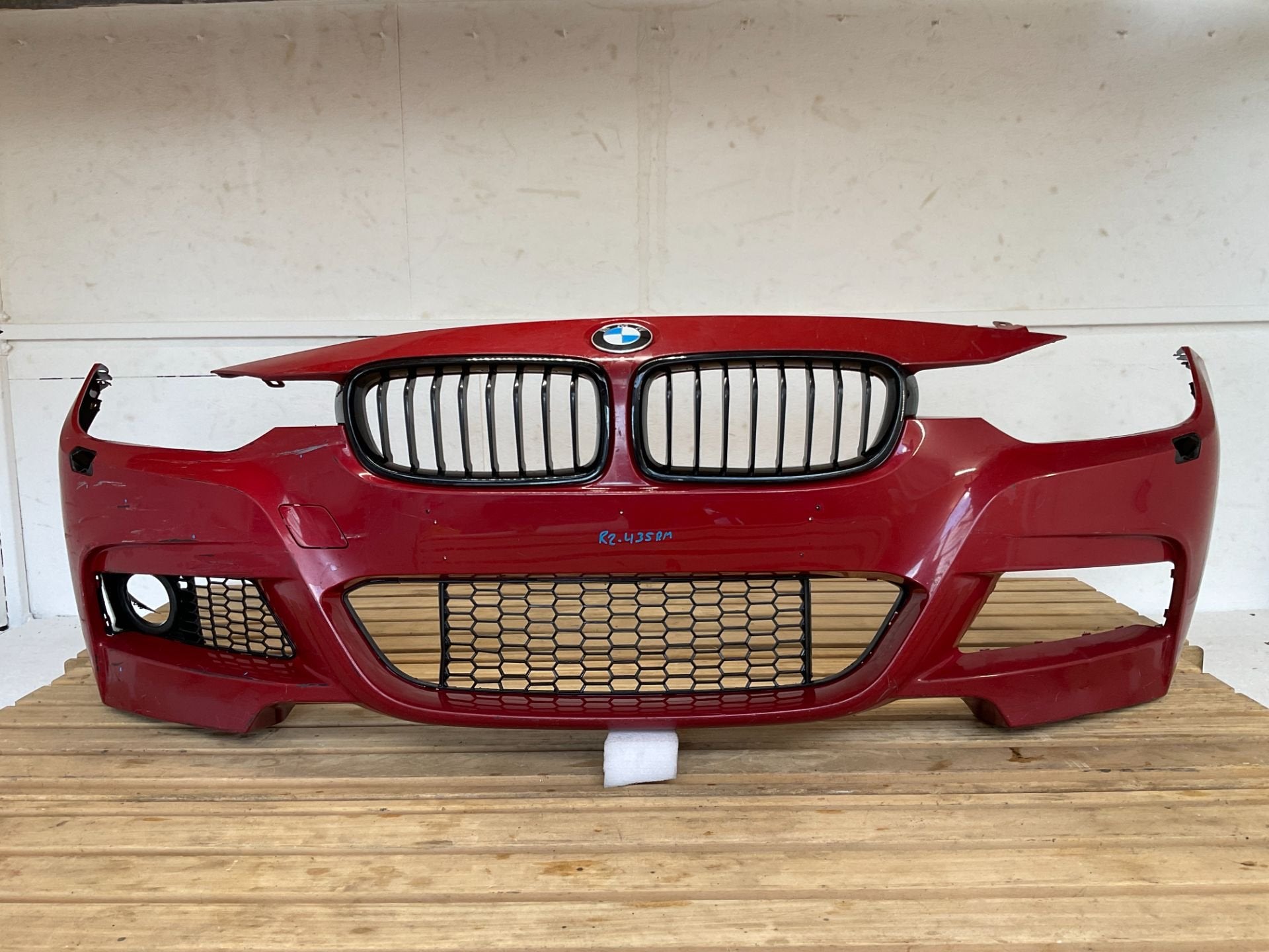 Bumper BMW 3 Serie F30 F31 MPakket M-Pakket Voorbumper KLS R, Auto-onderdelen, Petuelring 130
80788  Munich, DE, Gebruikt, Voor