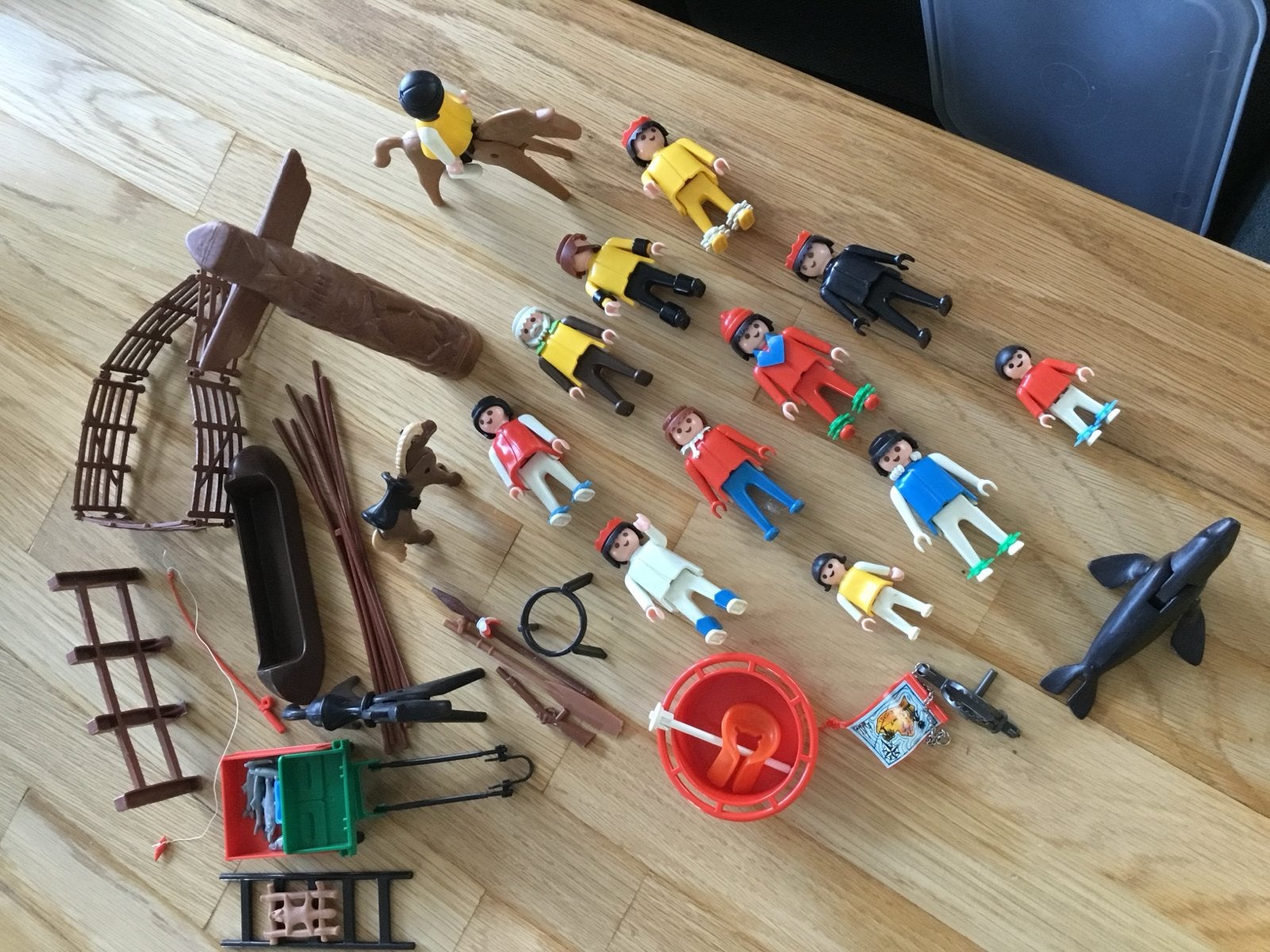 Grote Playmobil set met poppetjes en accessoires, Ophalen, Gebruikt