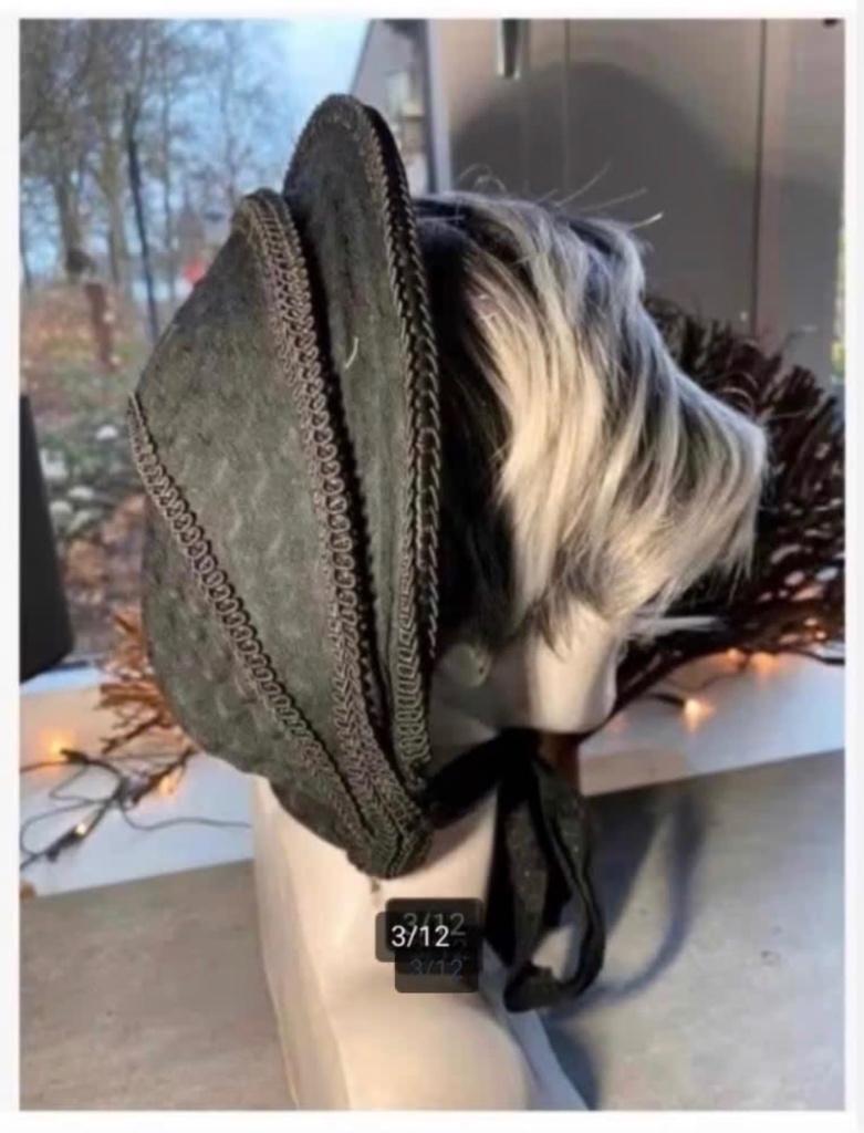 Vintage Hoofd Buste met Pruik en Zwarte Rouw Hoed, Ophalen of Verzenden