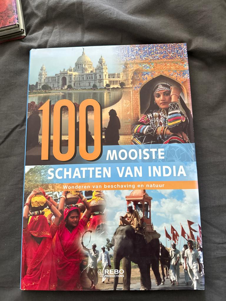 100 Mooiste Schatten van India - Reisgids/Boek, Overige merken, Ophalen of Verzenden, Zo goed als nieuw, Reisgids of -boek