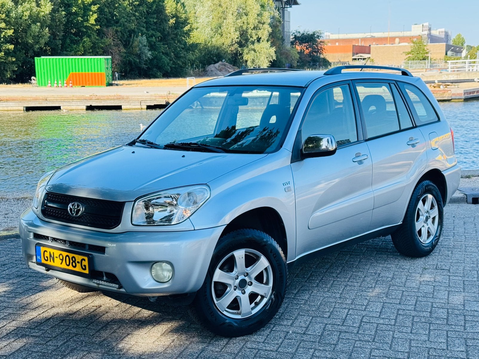 Toyota Rav4 2.0 AUTOMAAT 2004 4WD/Trekhaak/Airco/NieuwAPK, Automaat, 1998 cc, Stof, 1280 kg