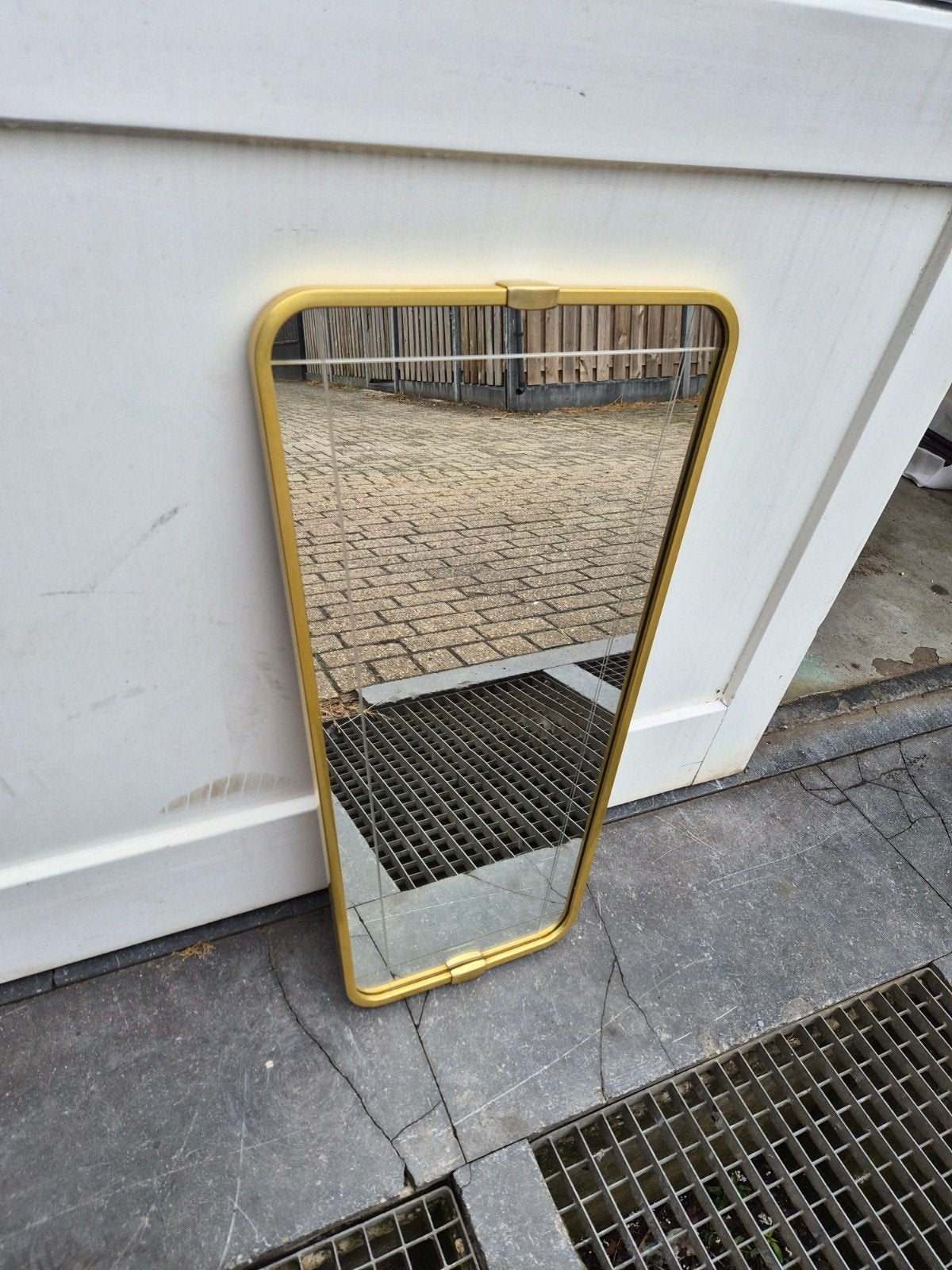 Vintage trapezium spiegel, messing rand, Huis en Inrichting, Woonaccessoires | Spiegels, Ophalen, Minder dan 50 cm, Gebruikt, Onbekend