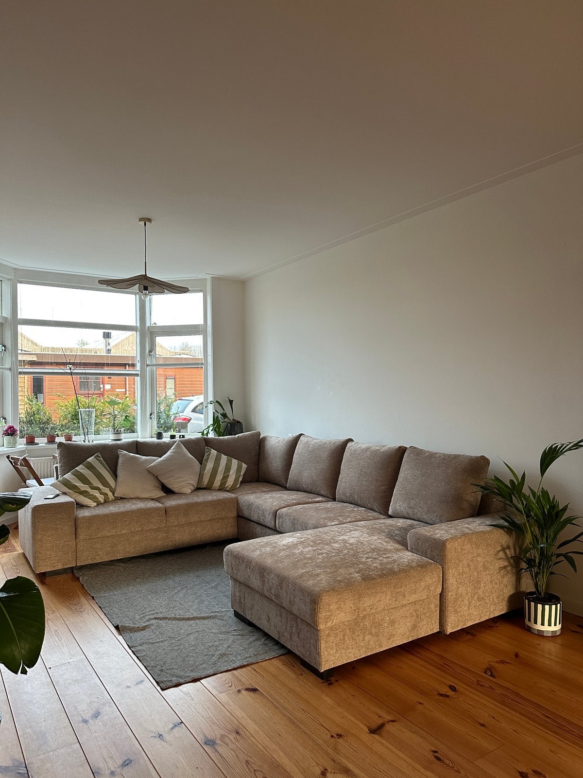 Grote comfortabele hoekbank / slaapbank – taupe, Ophalen, Gebruikt, Stof