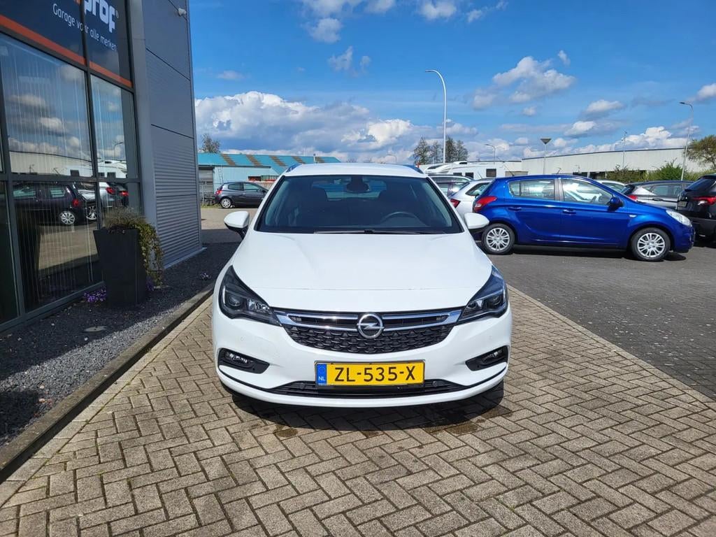 Opel Astra Sports Tourer 1.0 Turbo 120 Jaar Edi € 10.250,0, Gebruikt, 1178 kg, 620 kg, Wit