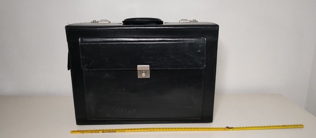 K555 Zwarte kunstlederen pilotenkoffer zeer fraai, Hard kunststof, Onbekend, Minder dan 50 cm, Ophalen of Verzenden