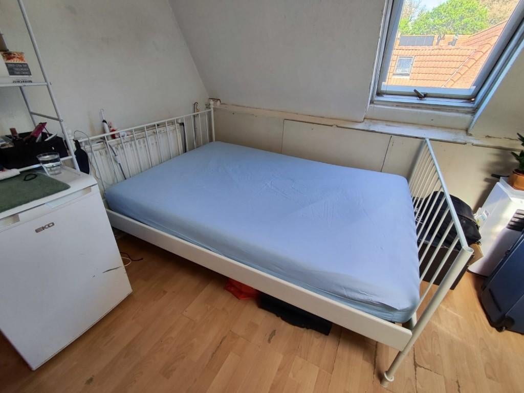 Bedframe and mattress for Free - Utrecht Zuilen, Ophalen, Gebruikt, Tweepersoons, 140 cm