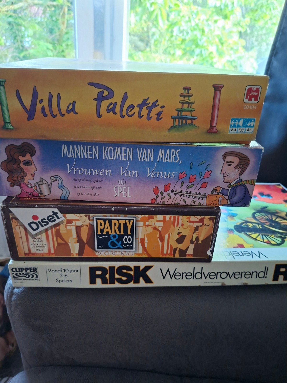 Risk,party,mannen van mars,villa paletti, Ophalen