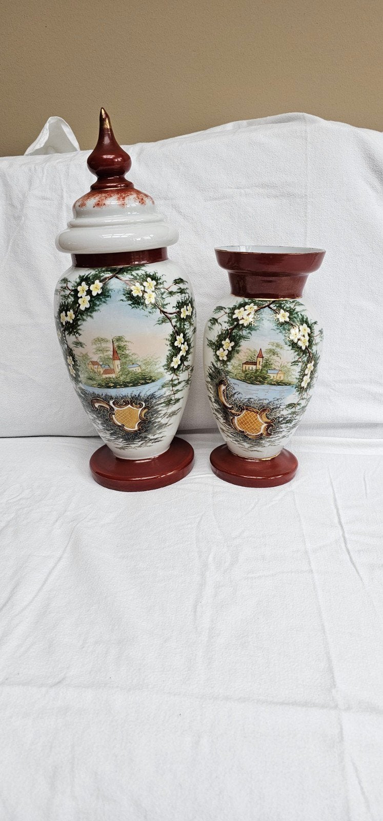Decoratieve vazen met landschap en bloemen (set van 2), Ophalen