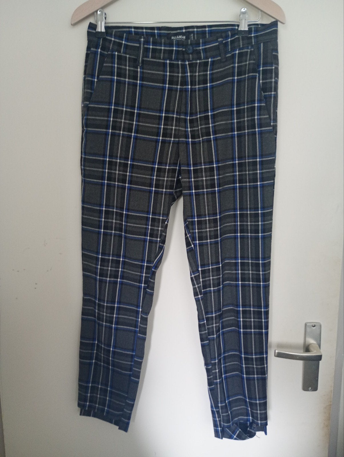 Pull&Bear Geruite Broek Maat L, Kleding | Dames, Broeken en Pantalons, Overige kleuren, Pull&Bear, Maat 42/44 (L), Ophalen of Verzenden