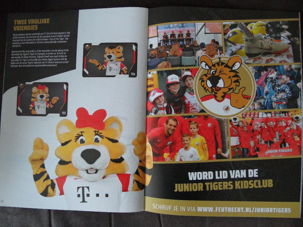 FC Utrecht verzamelalbum + alle stickers los, Verzamelen, Sportartikelen en Voetbal, Ophalen of Verzenden, Nieuw, F.C. Utrecht
