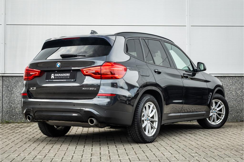 BMW X3 xDrive30e Stoelverwarming / LED / 18inch / (bj 2020), Auto's, BMW, Automaat, 1998 cc, Gebruikt, 4 cilinders