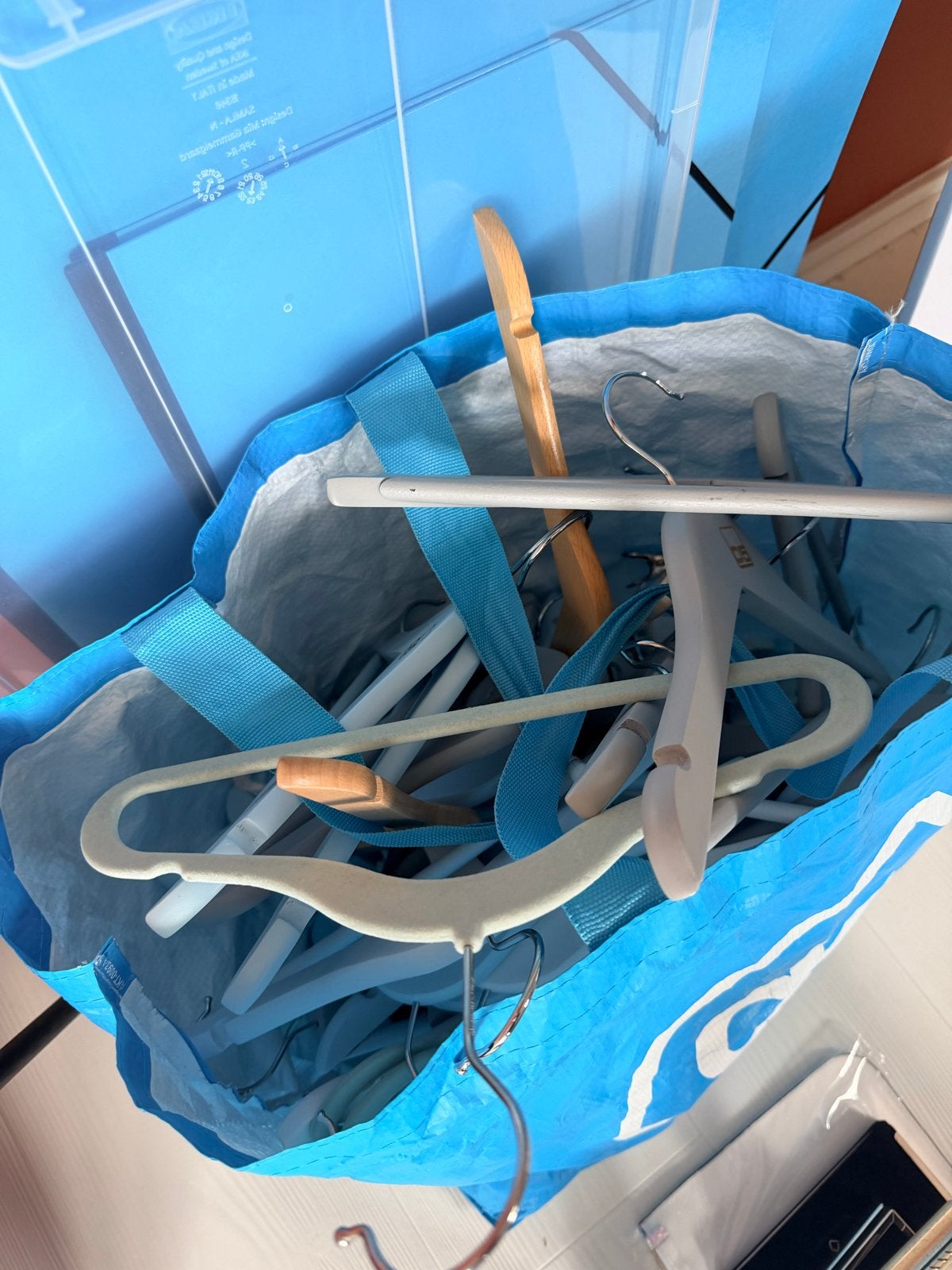 Zak vol diverse kinderkledinghangers, Ophalen, Gebruikt, Hout, Kinderen