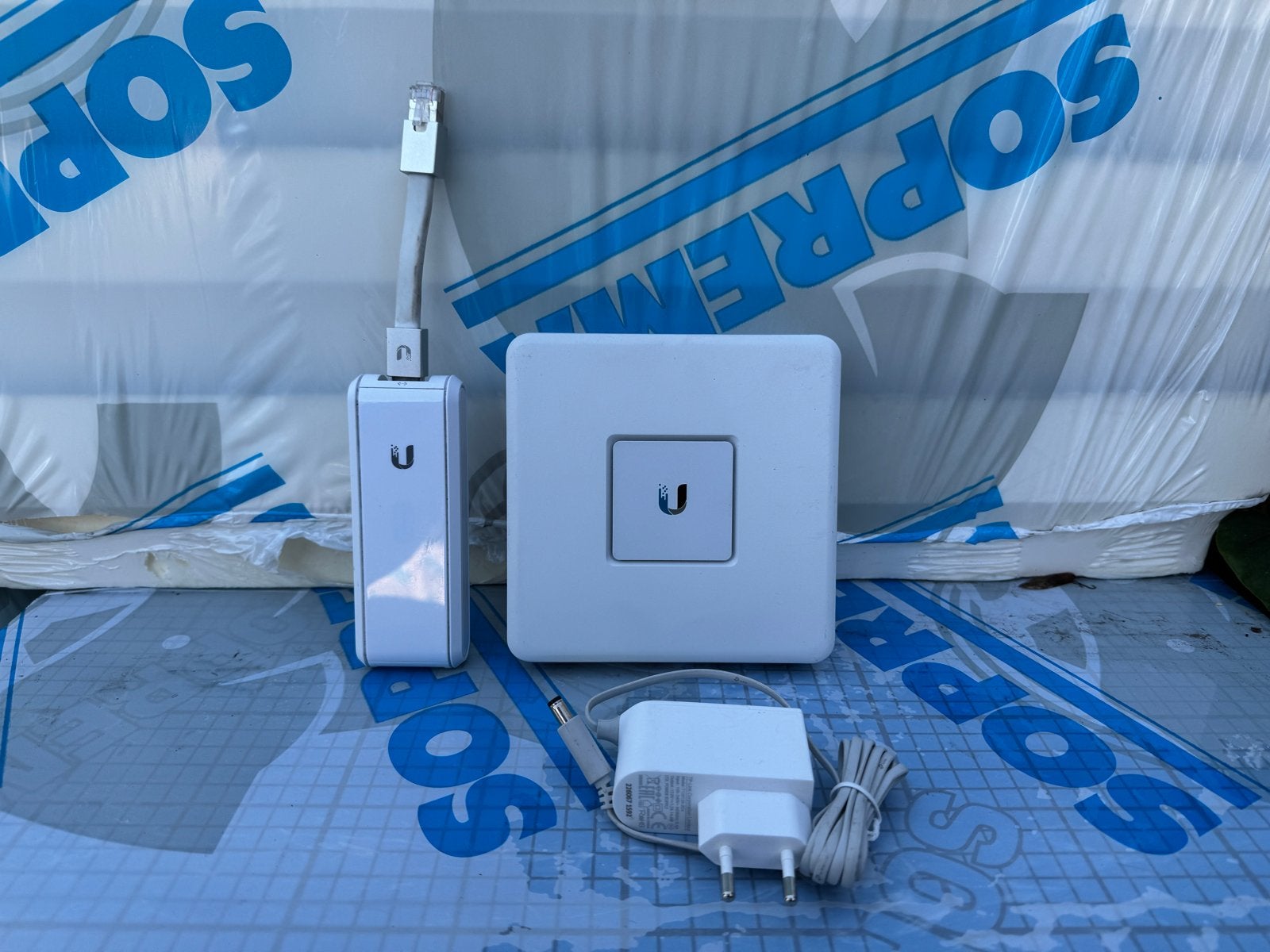UniFi Starters Set: CloudKey & Security Gateway, Ophalen of Verzenden, Gebruikt, Router