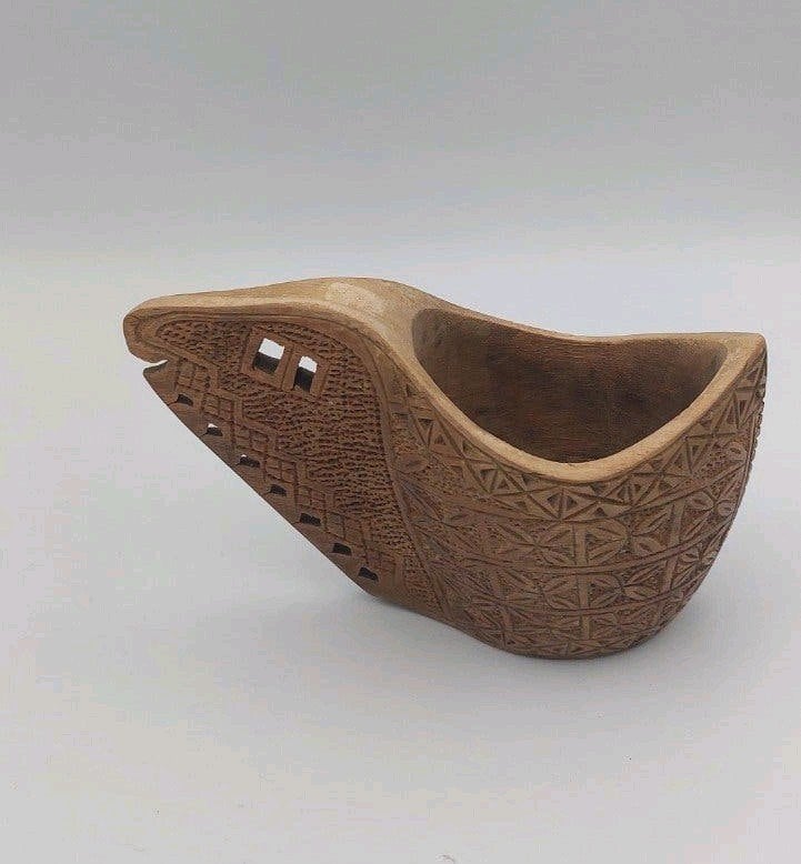 Antieke houten beker houtsnijwerk herderbeker huwelijkdbeker, Antiek en Kunst, Ophalen of Verzenden