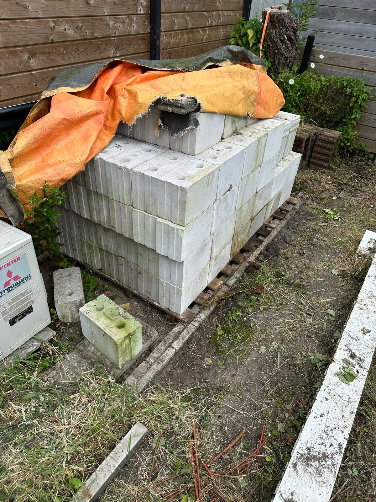 Circa 150 Kalkzandsteen blokken 297x198x150, Ophalen, Zo goed als nieuw, Kalkzandstenen