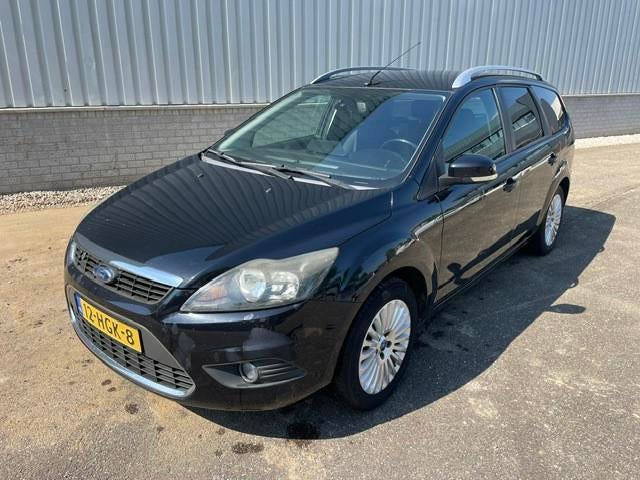 Ford Focus Wagon 1.8 Titanium Flexi Fuel, 125 pk, Gebruikt, 4 cilinders, Zwart